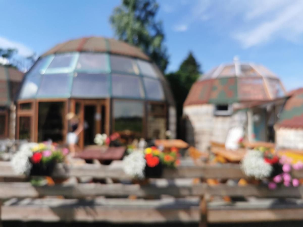 ホテル Feeling Cone Jūrkalne エクステリア 写真